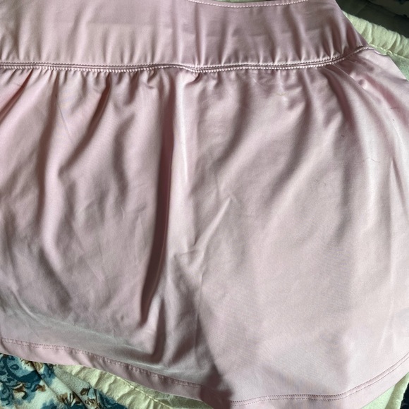 Prince Woman’s Tennis Skort in SZ XS in gently used condition - Picture 5 of 6